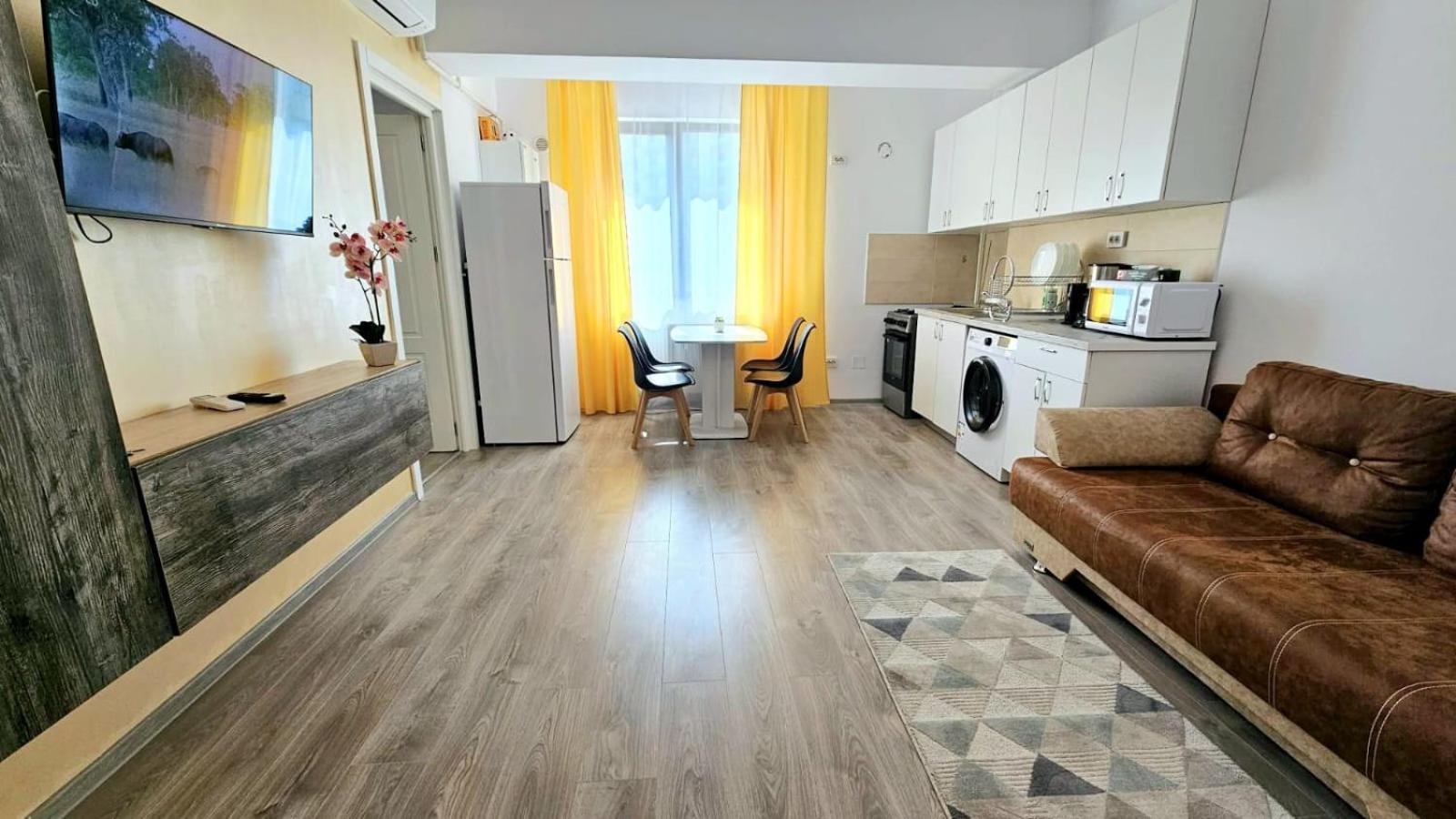 Evelyn Modern Apartment Near Palas Iasi Extérieur photo